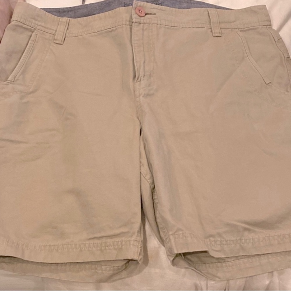 Horny Toad khaki shorts.